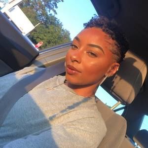 Meet your Posher, Camryn